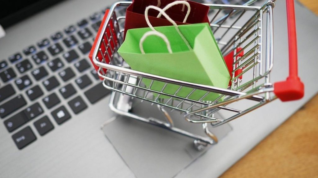 tips to save money while shopping online